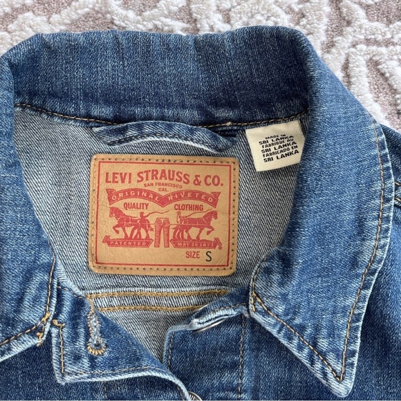 Levi’s Women’s Original Trucker Jacket - Picture 10 of 16